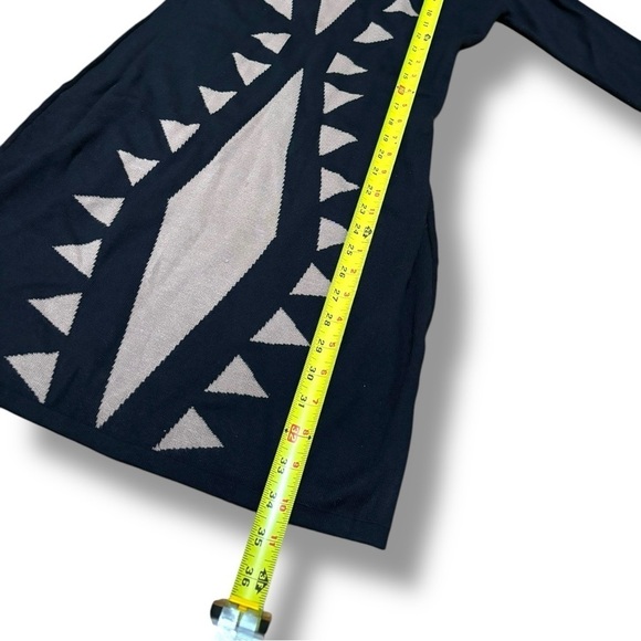 NWT Young Threads New York City Taupe Black Geometric Mini Sweater Dress Medium - Picture 7 of 10